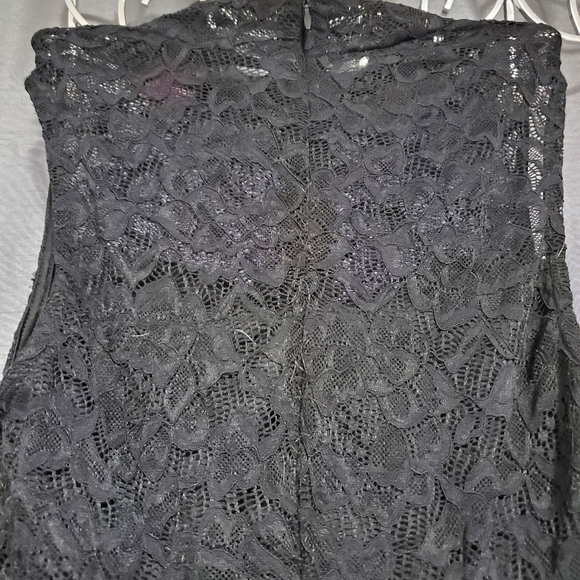 Dress - Picture 3 of 6